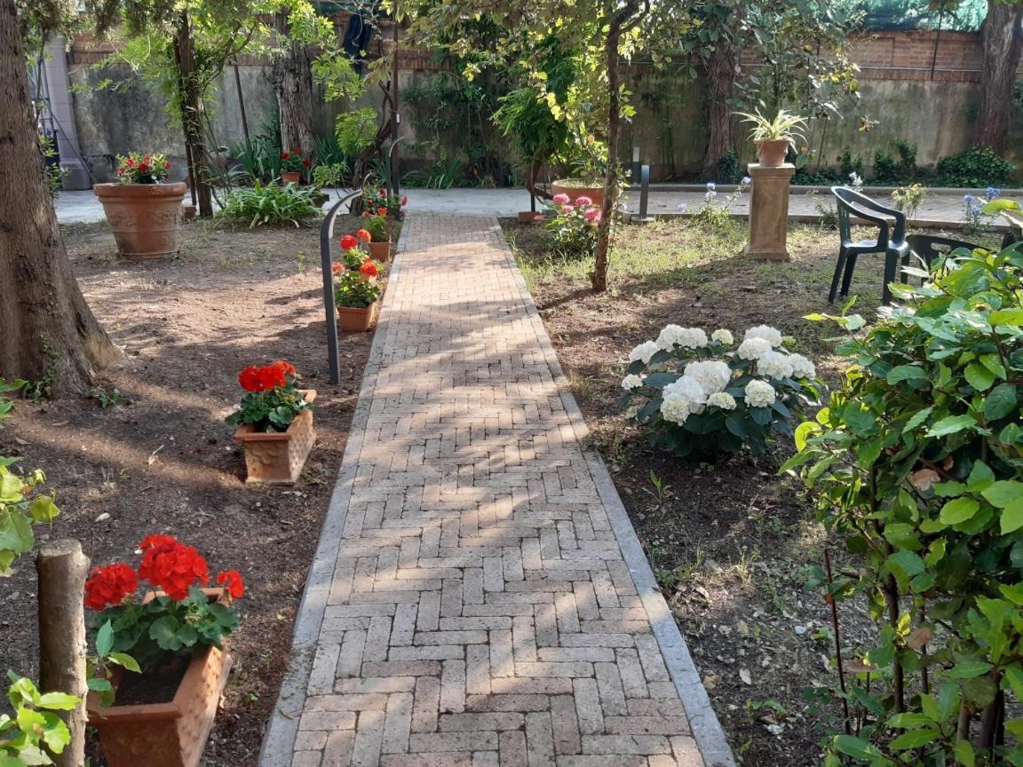Magnolia Park Pise